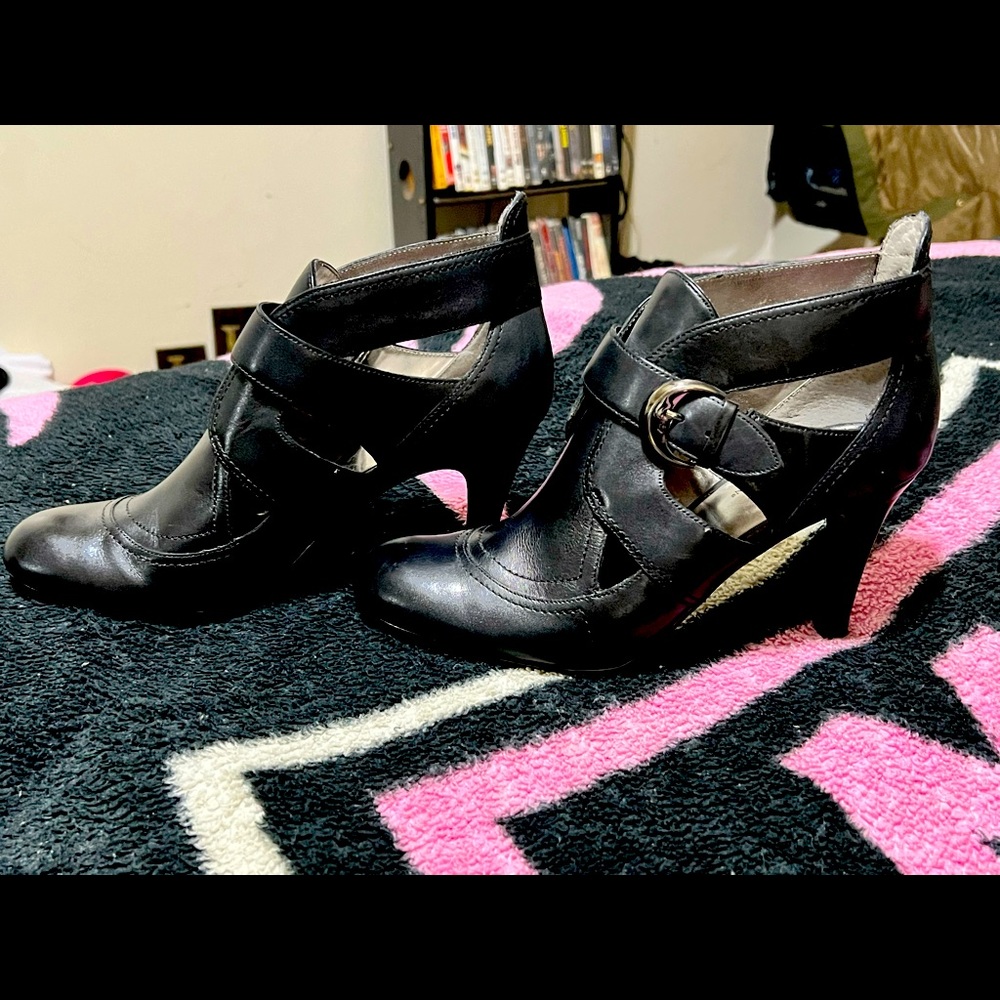 Worthington size 7 black women shoes